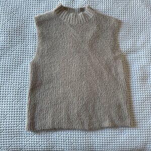 Old Navy Beige Knit Sleeveless Sweater Vest